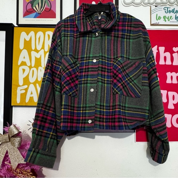 Riley & Rae Women’s Cropped Plaid Shacket - Size XXL - Pre-Owned - Picture 1 of 3